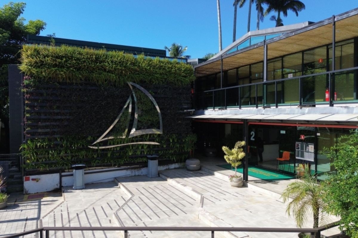 Ilhabela abre concurso com salários até R$ 12,5 mil
