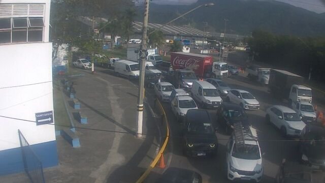 Balsa de Ilhabela opera com quatro embarcações