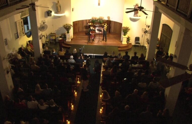 Concerto à vela une músicos de Bertioga e Áustria