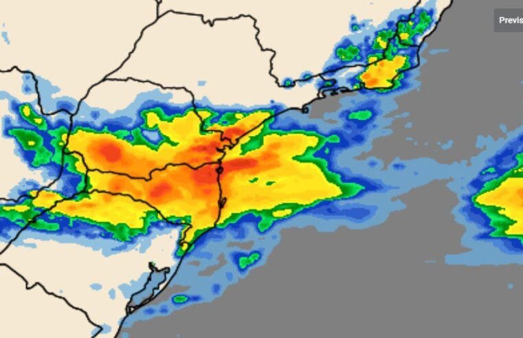 Litoral Norte tem chuva fraca e céu nublado