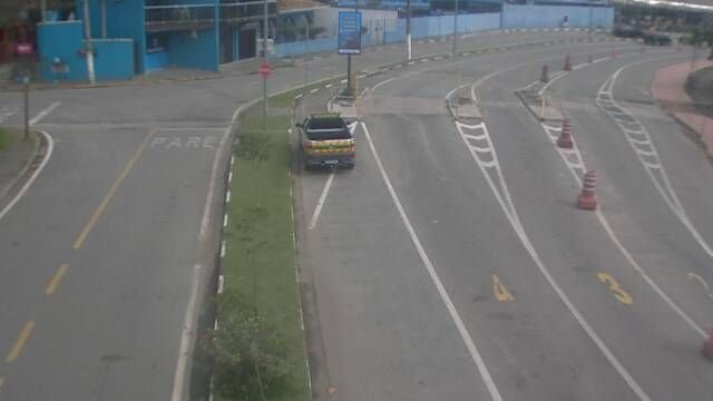 Travessia de Ilhabela tem espera de 30 minutos