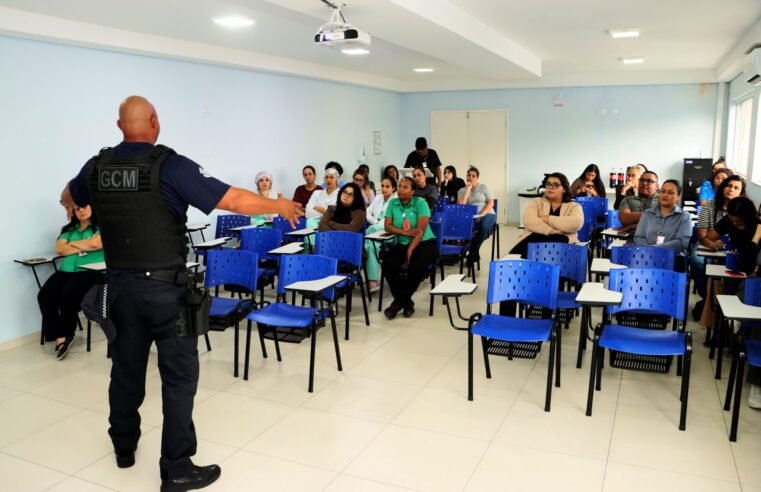 Guarda municipal de Caraguatatuba realiza palestra sobre violência feminina