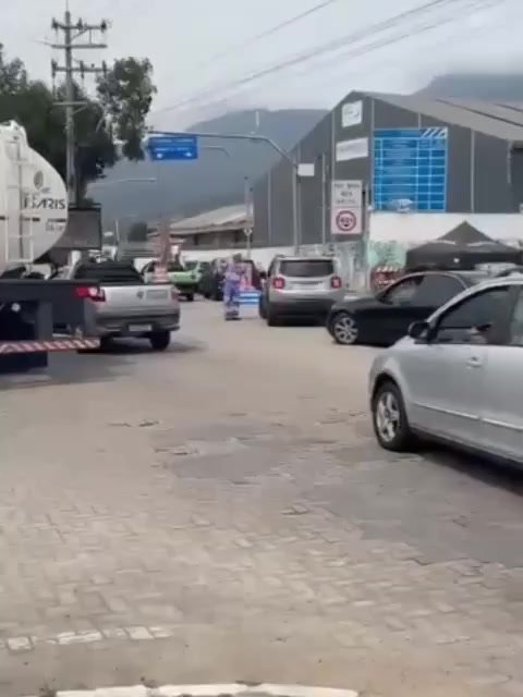 Balsa entre São Sebastião e Ilhabela para nesta sexta-feira