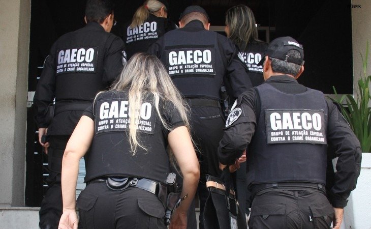 Operação mira policiais por corrupção e cumpre mandado em São Sebastião A Operaç