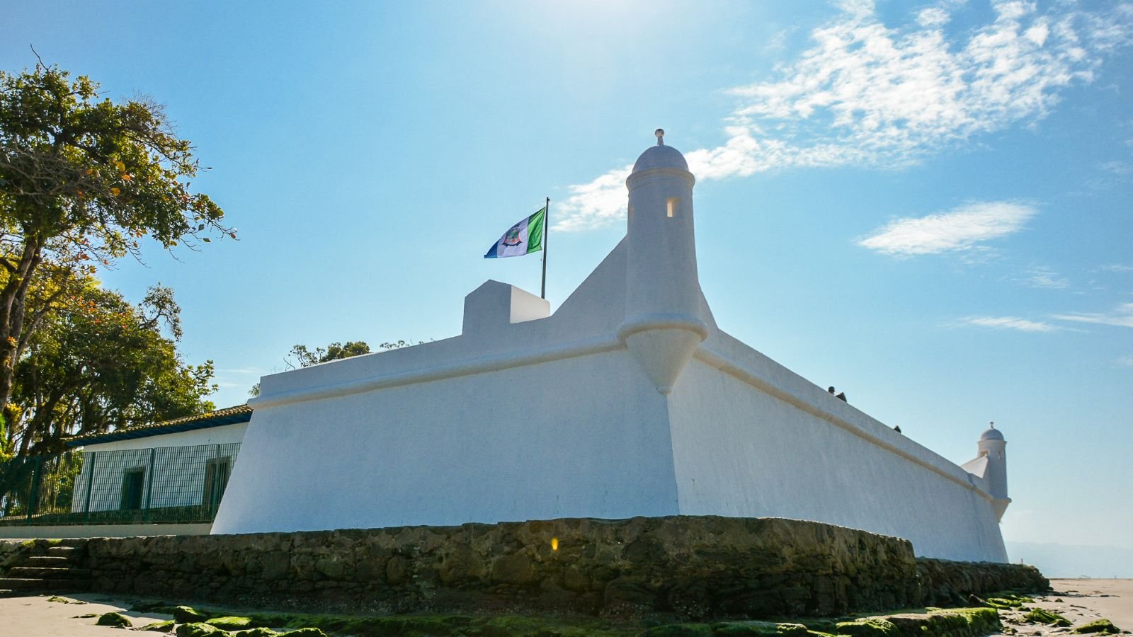 Forte São João destaca história em Bertioga