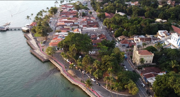 Motociclista morre após colisão frontal em Ilhabela