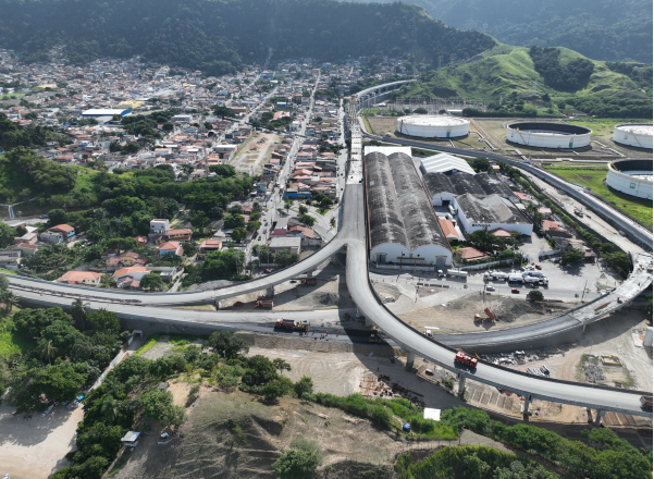 Bloqueio de acessos do Contorno Sul afeta moradores