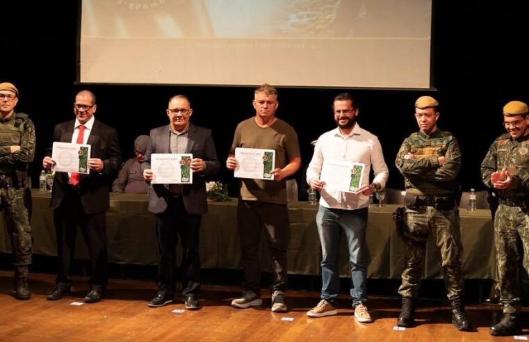 Polícia Militar Ambiental homenageia autoridades no Litoral Norte