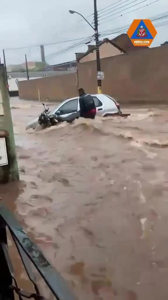 Litoral Norte recebe alerta de alagamentos