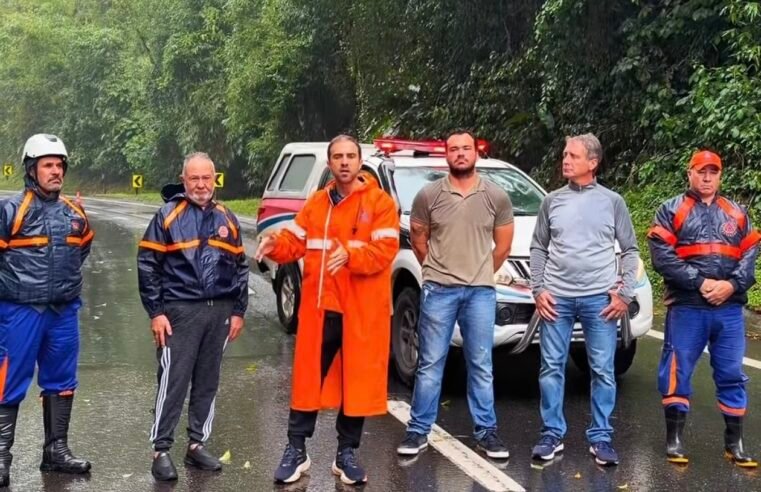 Serra Antiga reabre em meia pista após 37 horas