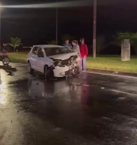Colisão frontal deixa quatro feridos no Massaguaçu