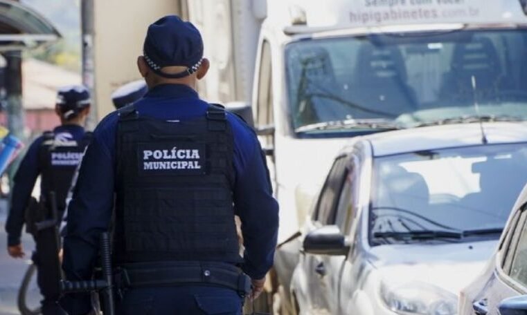GCM prende motorista embriagado e procurado por pensão