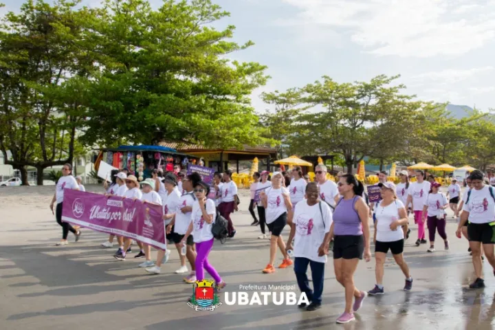 Ubatuba encerra Agosto Lilás com ações e caminhada