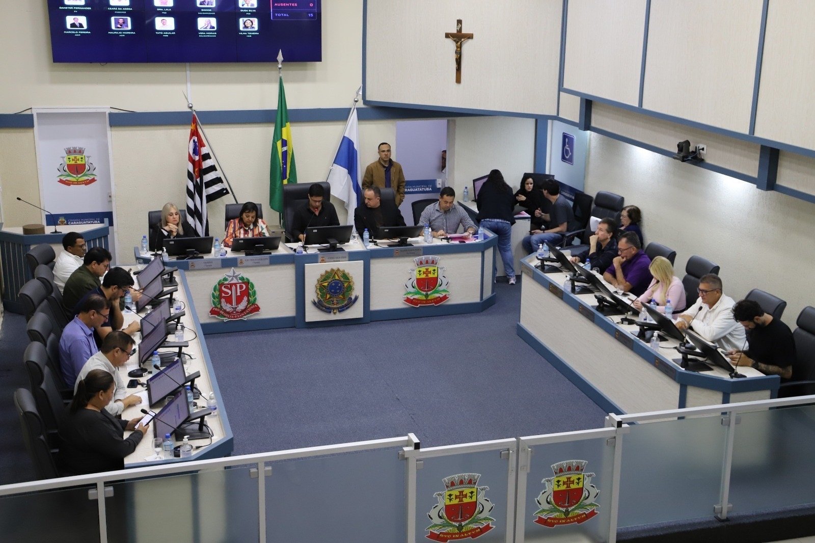 Câmara de Caraguatatuba aprova três projetos