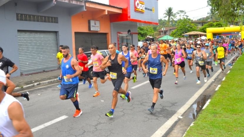 Ilhabela reúne 1,4 mil corredores em dia de corrida