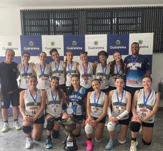 Caraguatatuba avança a semifinais após pódio no voleibol