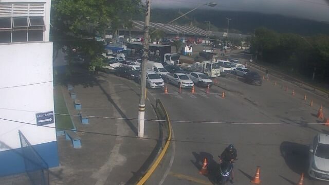 Balsa de Ilhabela opera com tempo padrão
