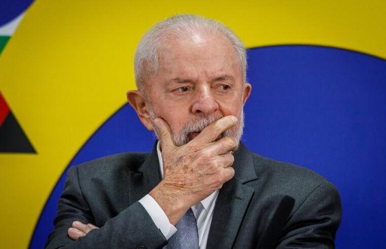 Governo adia reunião com clubes por boicote