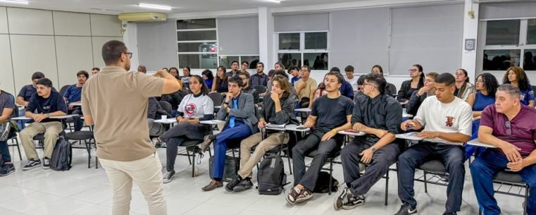 Juventude de Caraguatatuba apresenta propostas ao prefeito