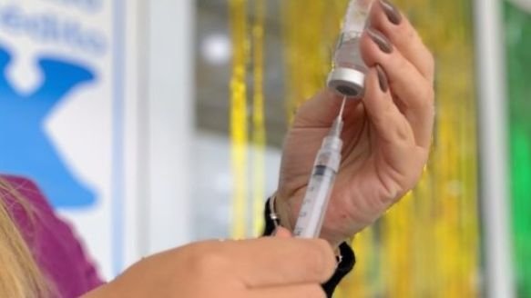 Saúde vacina em supermercados de Caraguatatuba