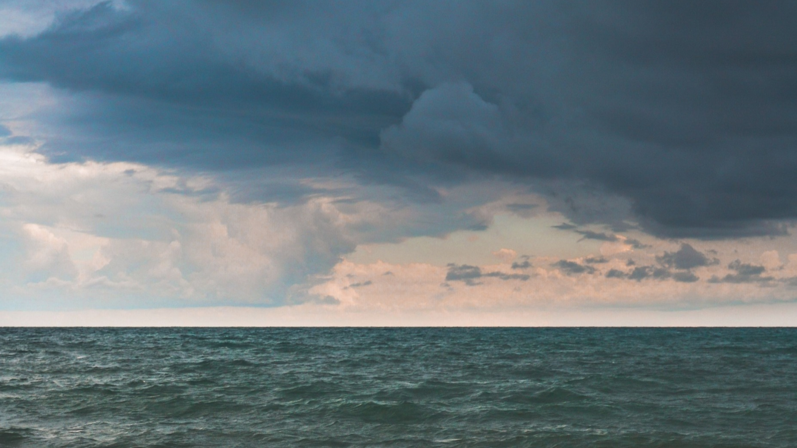 Temperatura sobe e nuvens permanecem em São Sebastião