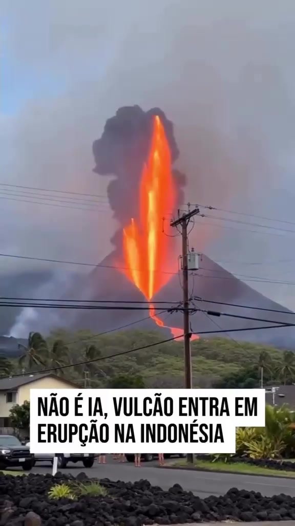 Anak Krakatau reabre aeroportos após erupção