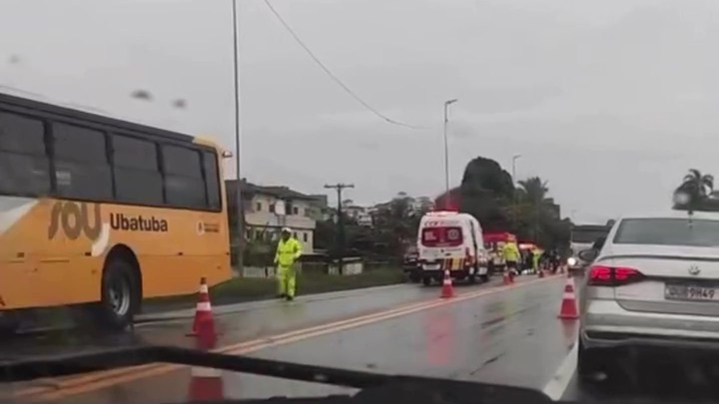 Ciclista morre em acidente com ônibus em Ubatuba
