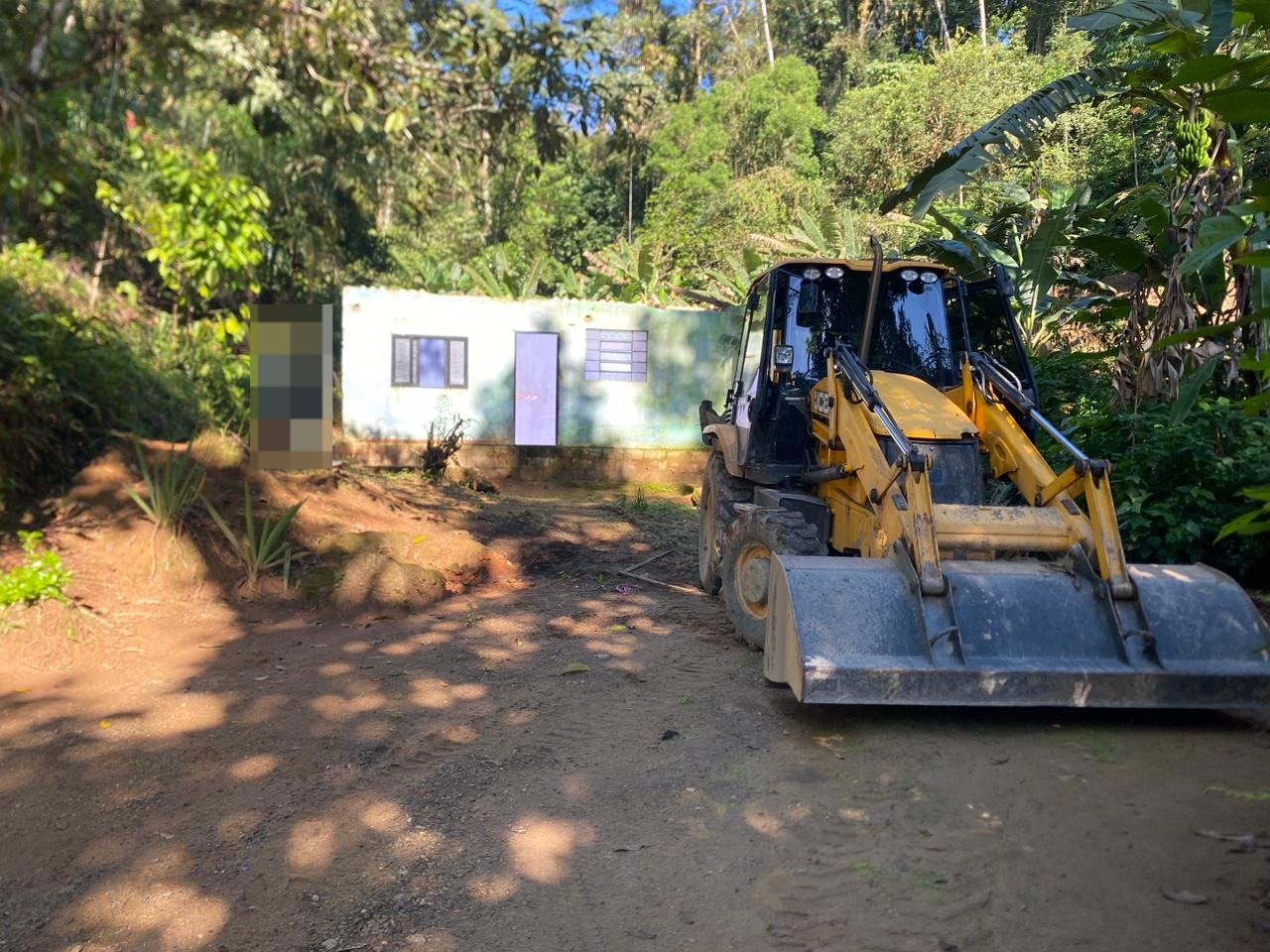 Polícia Ambiental derruba quatro invasões em Ubatuba