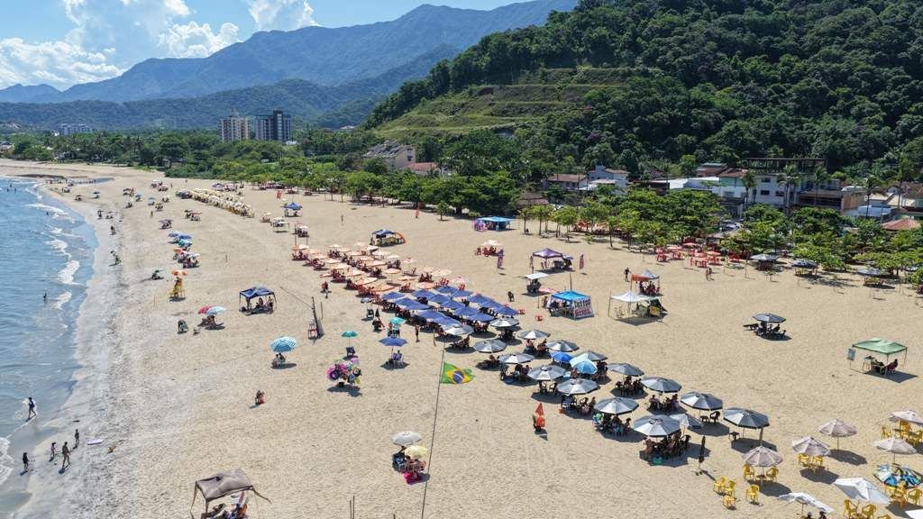 Cetesb atualiza balneabilidade e quatro praias de Caraguatatuba