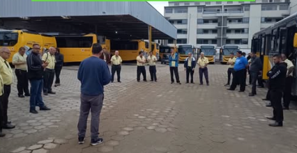 Ubatuba amanhece sem transporte coletivo devido paralisação de motoristas