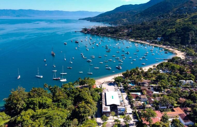 Ilhabela registra 84,4% de ocupação turística durante feriado prolongado e aquece economia local