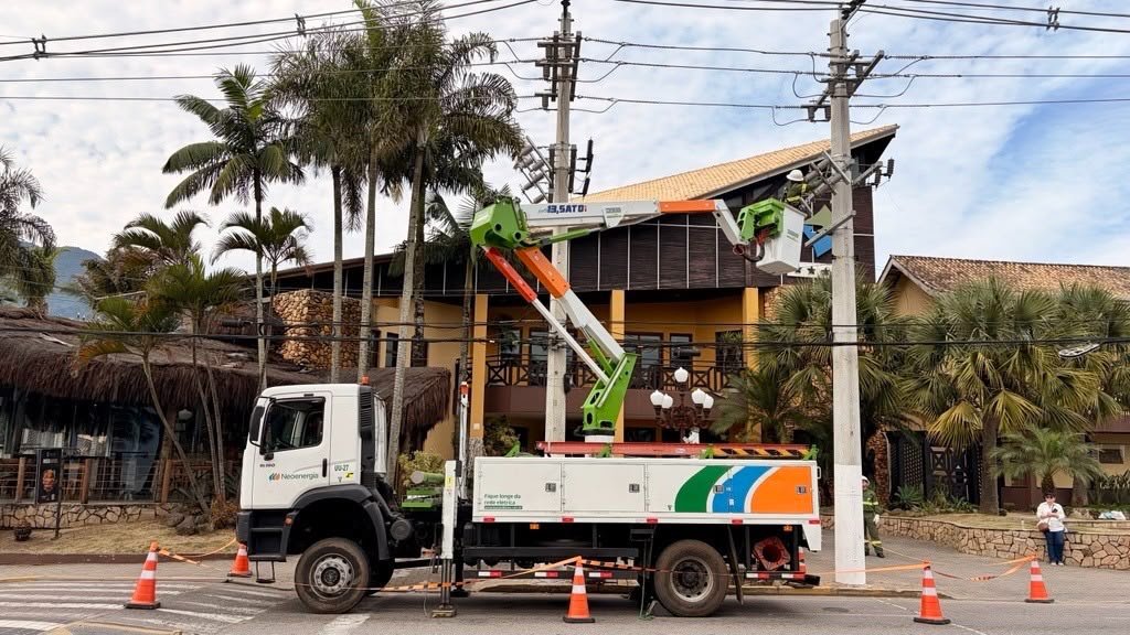 Ilhabela reforça manutenção preventiva da rede elétrica
