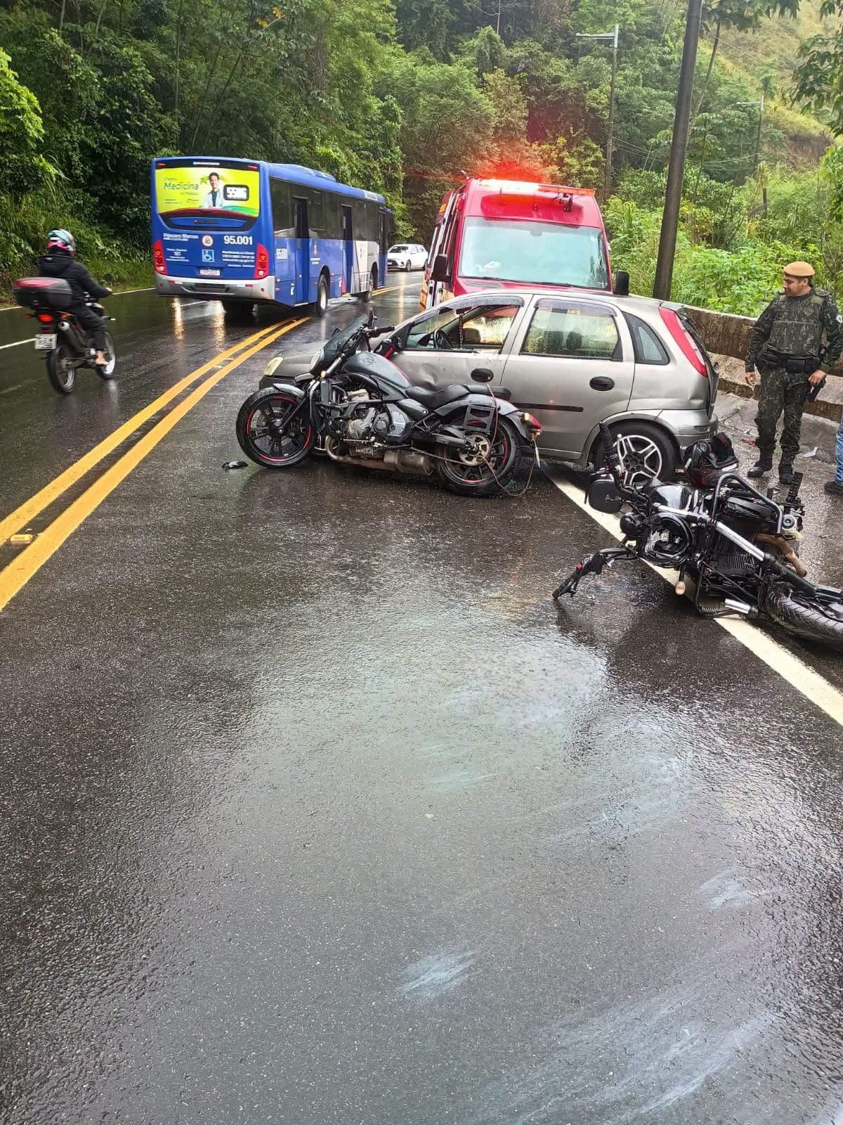🚨 MOTOCICLISTA DE 51 ANOS FICA GRAVEMENTE FERIDO