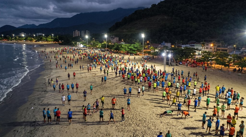 Treino de Quinta estreia em Caraguatatuba na orla