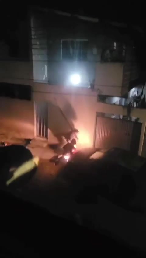 Um homem foi morto a tiros na rua Dom Pedro II, no Perequê-Mirim, em…