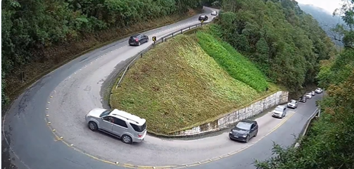 DER-SP prorroga operação ‘pare e siga’ na Oswaldo Cruz, em Ubatuba, devido às chuvas