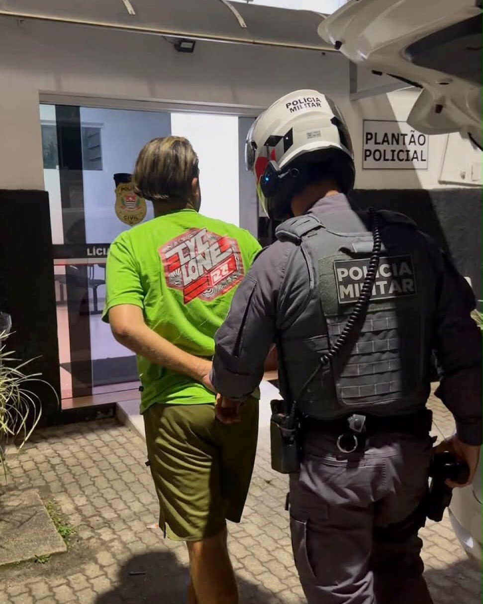 Homem com dois mandados de prisão por furto é preso em Ubatuba