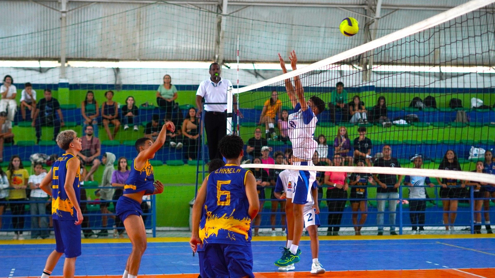 Ilhabela abre 14 vagas para formadores desportivos